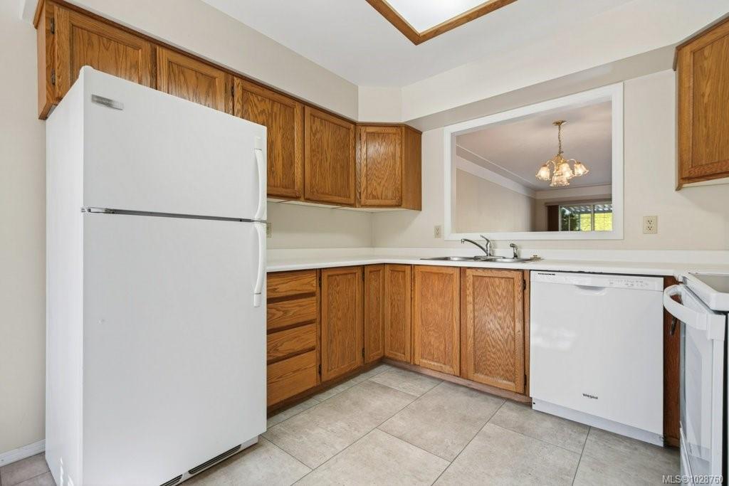 Fifth View of 50 Anderton Ave, Courtenay, BC, V9N 2G4