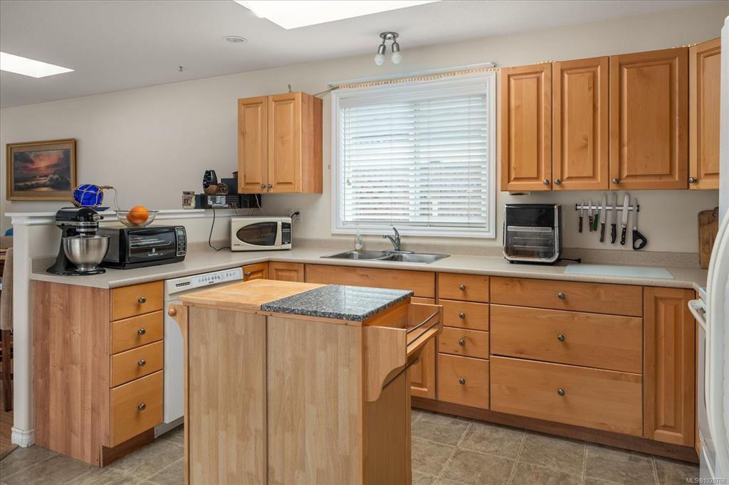 Fourth View of 3980 Valewood Dr, Nanaimo, BC, V9T 6B9