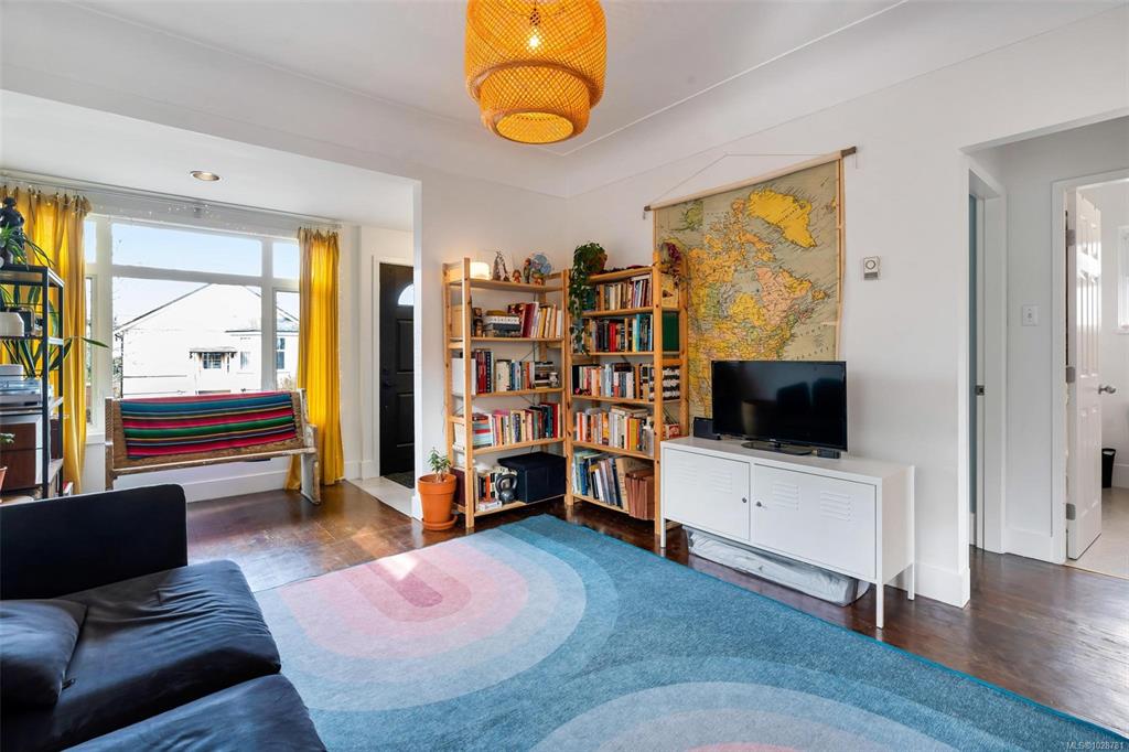 Fourth View of 483 Constance Ave, Esquimalt, BC, V9A 6N2