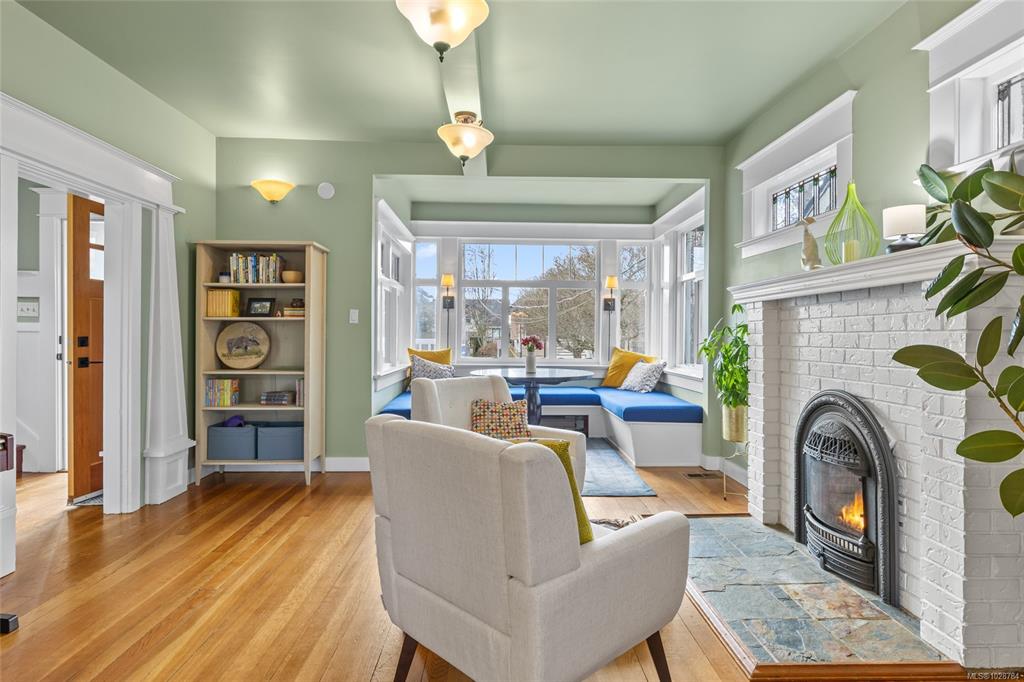 350 Berwick St, 1028784, BC,