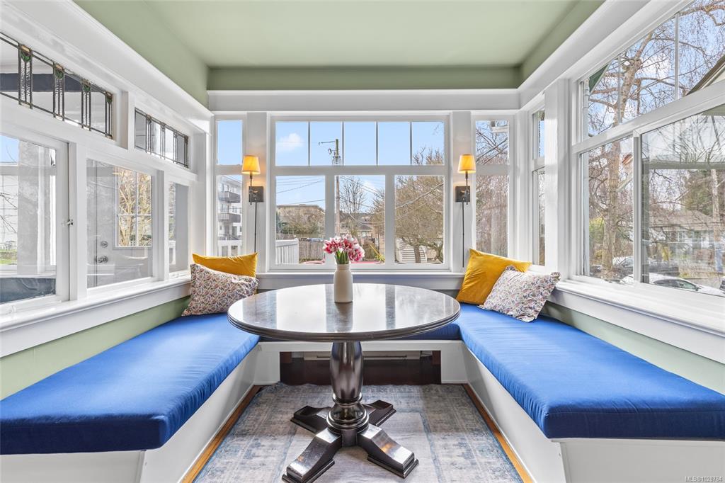 Fourth View of 350 Berwick St, Victoria, BC, V8V 1C7