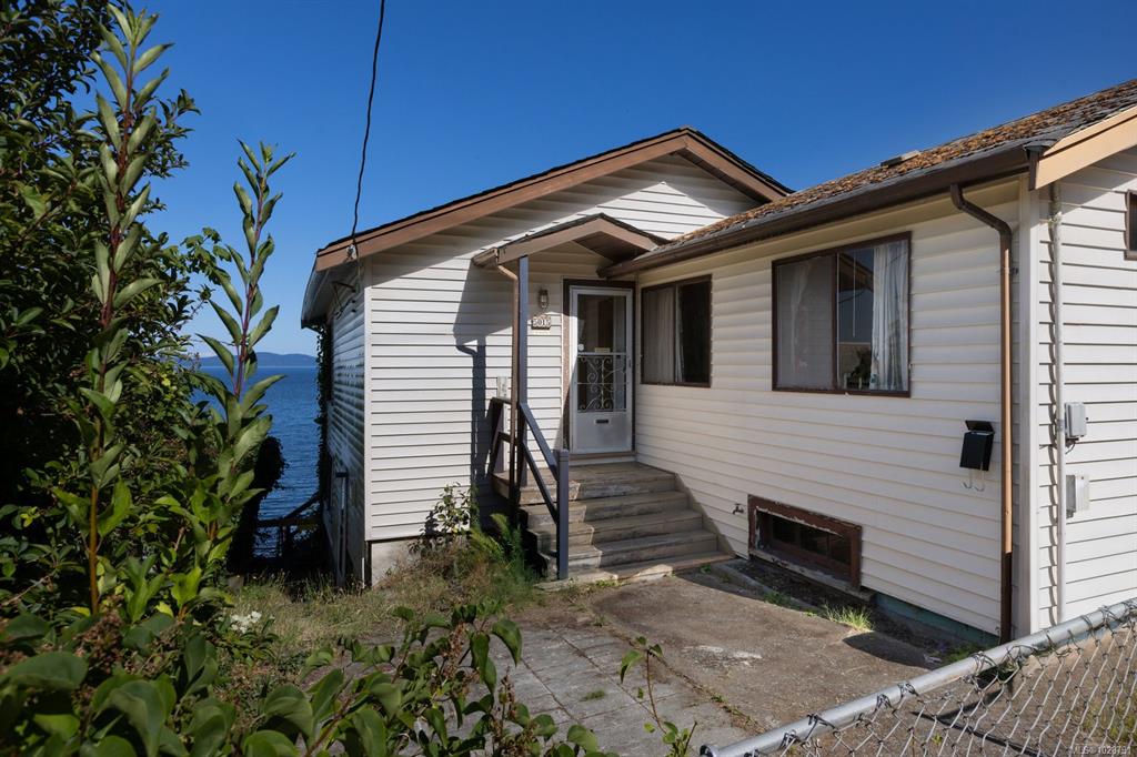 Third View of 5015 Cordova Bay Rd, Saanich, BC, V8Y 2K1