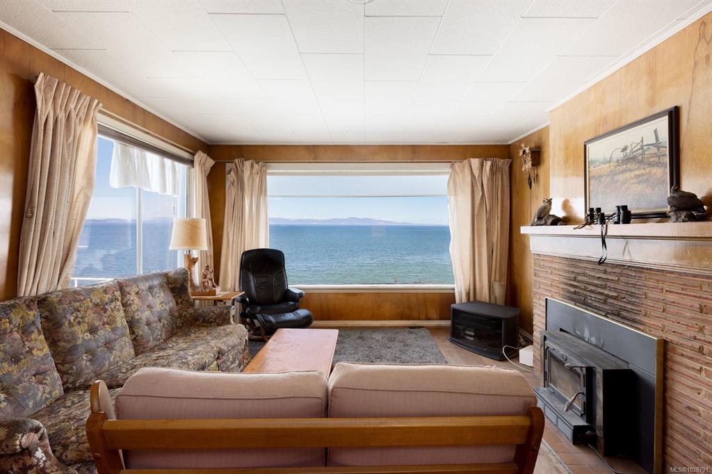 Fourth View of 5015 Cordova Bay Rd, Saanich, BC, V8Y 2K1