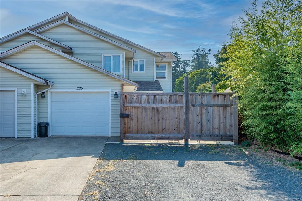 225 Larwood Rd, 1028801, BC,