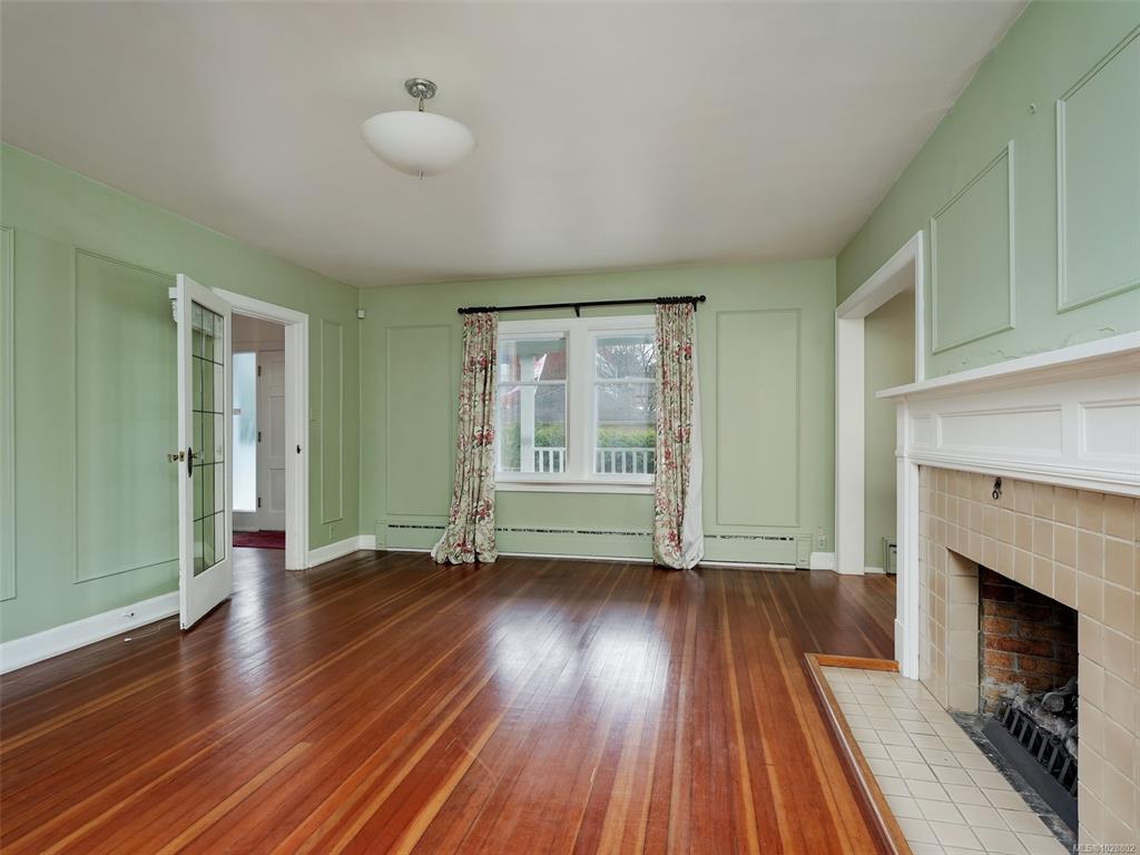 Fourth View of 3311 Richmond Rd, Saanich, BC, V8P 4P3