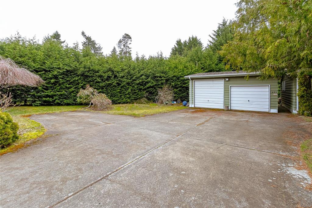 Fifth View of 1459 Sunrise Dr, Parksville, BC, V9P 1X6