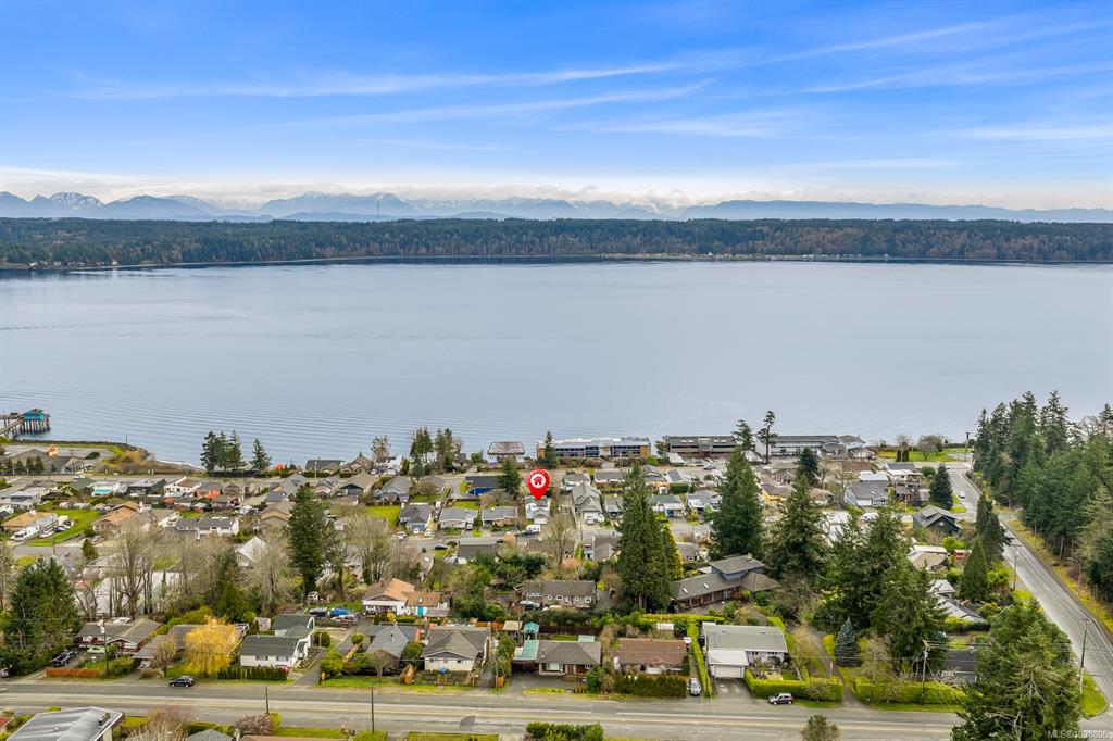 Fourth View of 545 Thulin St, Campbell River, BC, V9W 2L2