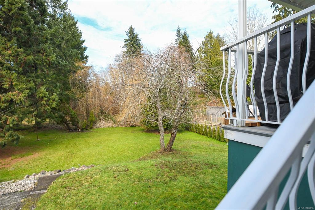 Fourth View of 470 Woods Ave, Courtenay, BC, V9N 3Z1