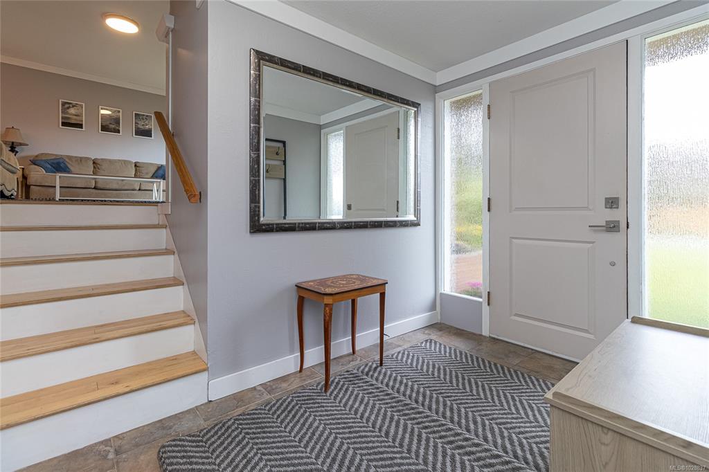 Fourth View of 3825 Kremlin St, Saanich, BC, V8P 4V7