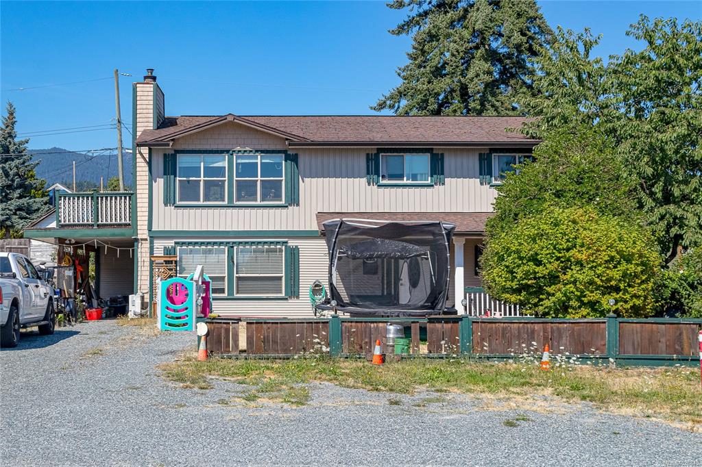 Second View of 435 Watfield Ave, Nanaimo, BC, V9R 3P6