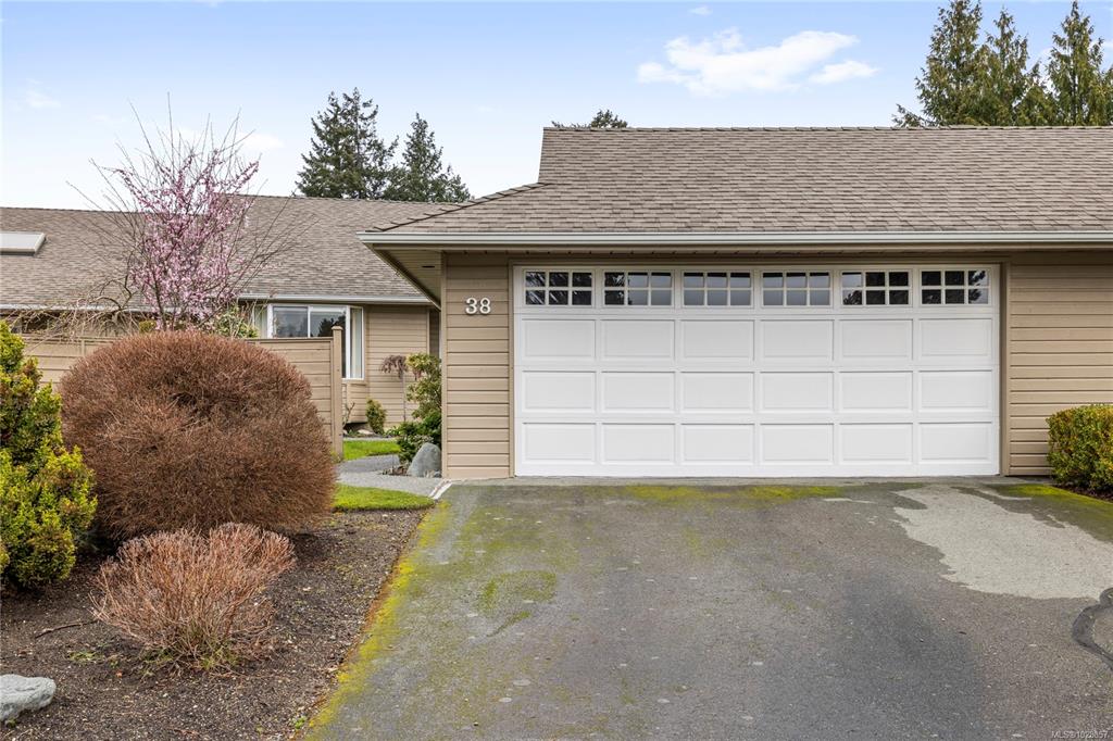 Fourth View of 529 Johnstone Rd, Pebble Beach, Parksville, BC, V9P 2K1