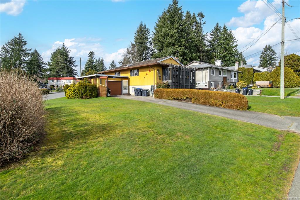 Third View of 353 Aitken St, Comox, BC, V9M 1K8