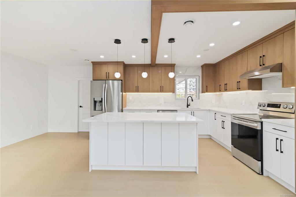 Second View of 964 Loch Glen Pl, Langford, BC, V9B 4Z5