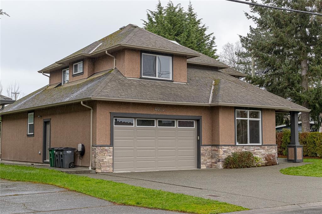 Fifth View of 4073 Longview Dr, Saanich, BC, V8N 2K6