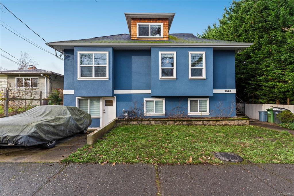 Third View of 2526 Scott St, Victoria, BC, V8T 1Z6