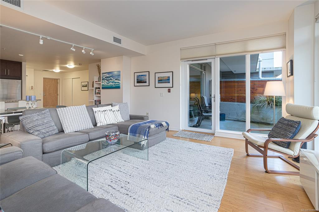 Fifth View of 373 Tyee Rd, Victoria, BC, V9A 0B3