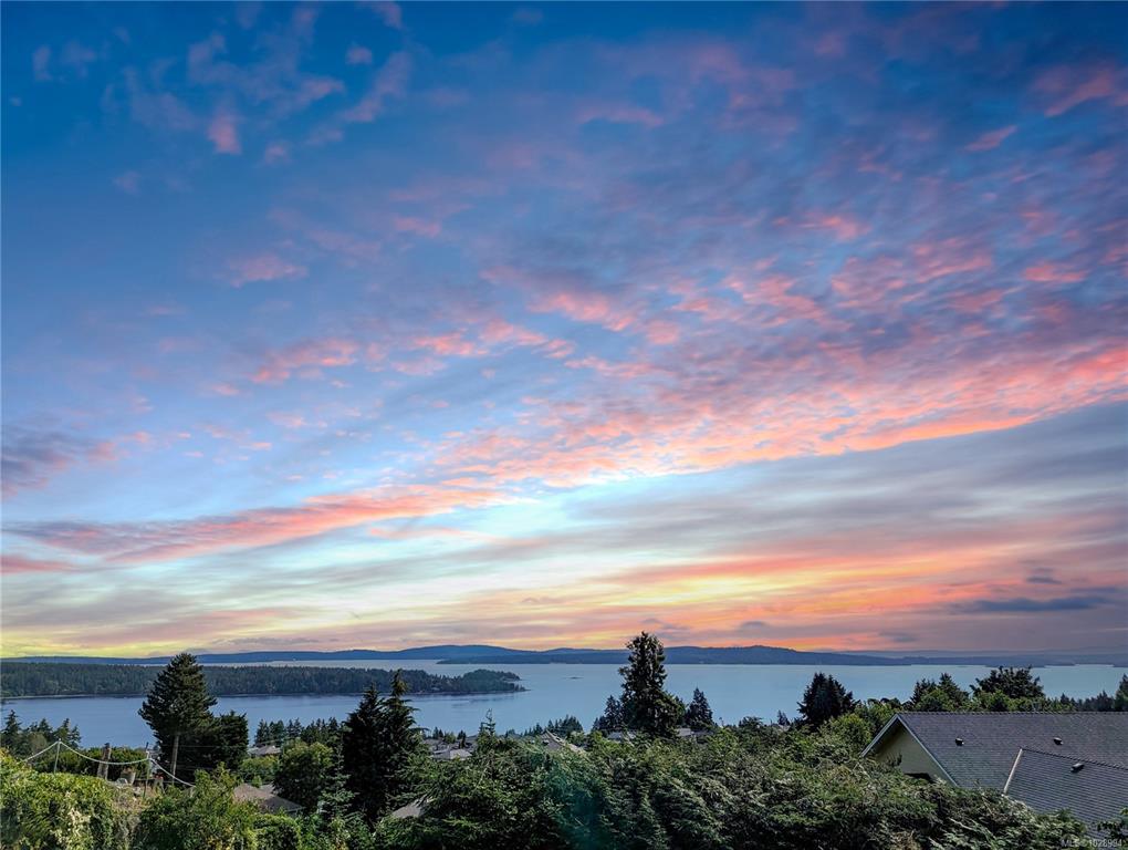 Second View of 822 Craig Rd, Ladysmith, BC, V9G 2C4