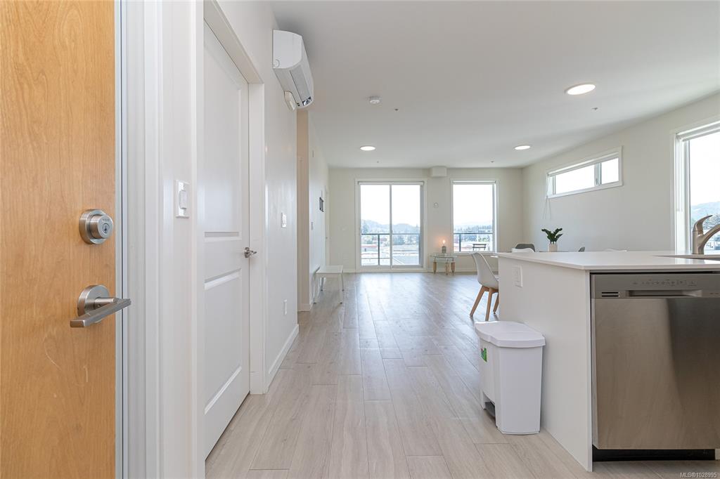 Third View of 842 Orono Ave, Langford, BC, V9B 2T8