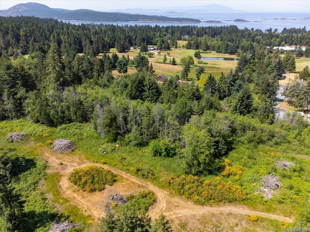 Third View of 7555 Fernmar Rd, Lantzville, BC, V0R 2H0