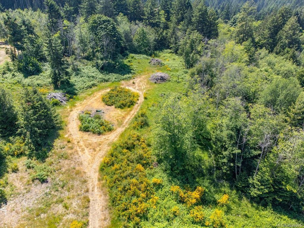 Fourth View of 7555 Fernmar Rd, Lantzville, BC, V0R 2H0