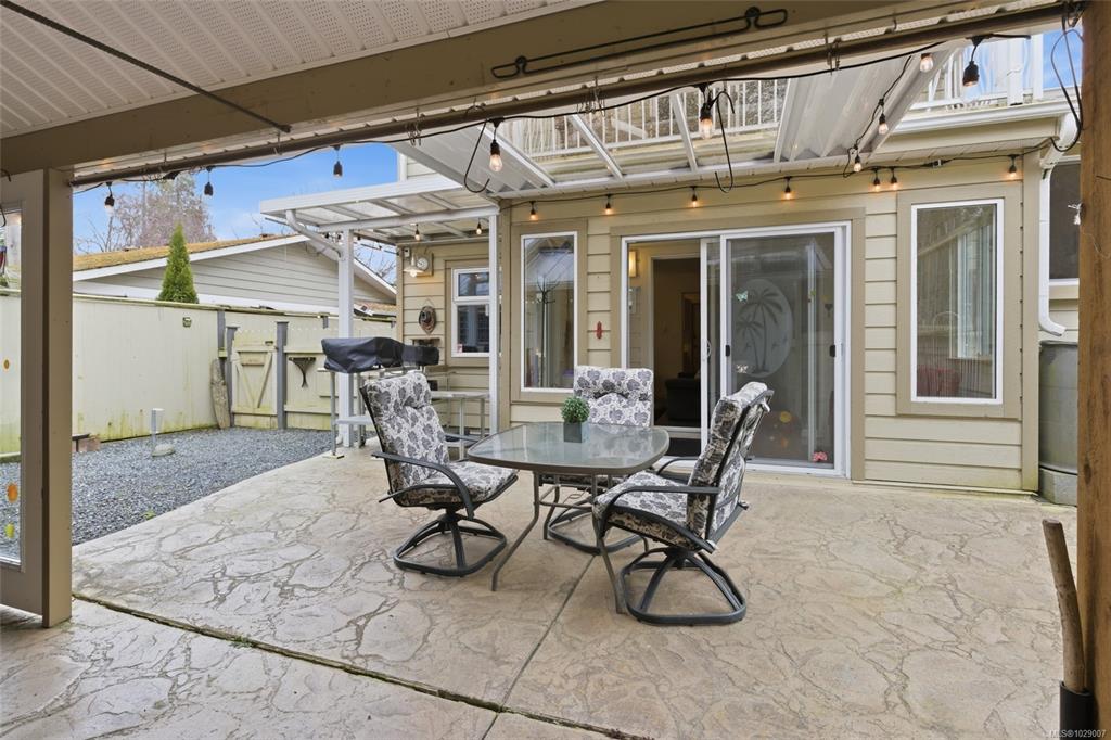 Third View of 493 Pioneer Cres, Pioneer Garden Estates, Parksville, BC, V9P 1V1