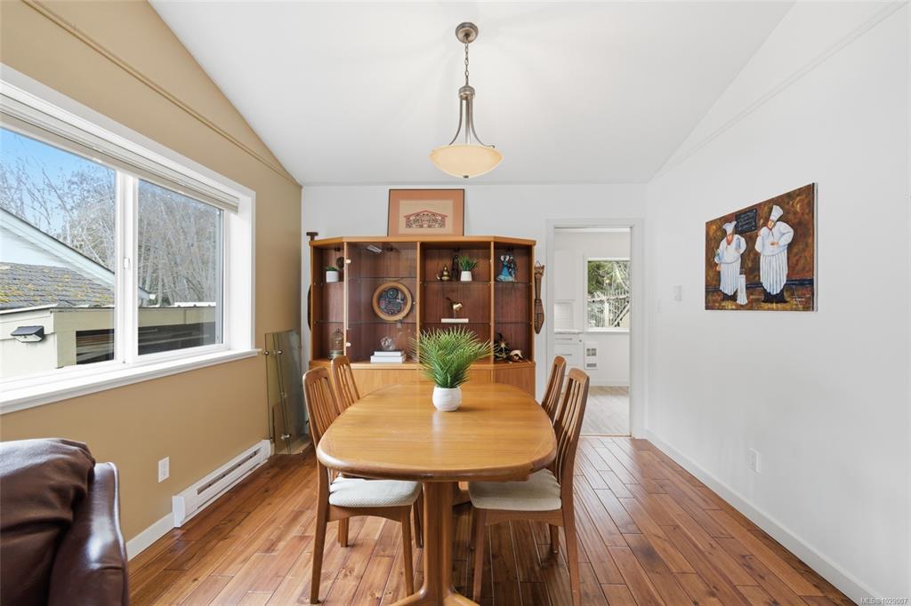 Fifth View of 493 Pioneer Cres, Pioneer Garden Estates, Parksville, BC, V9P 1V1