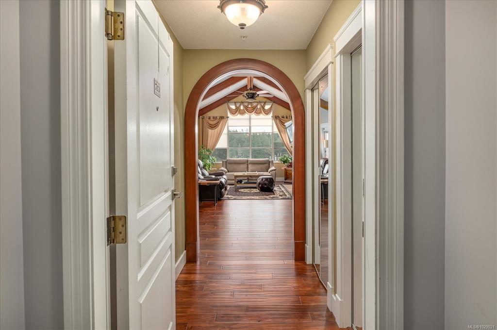 Fifth View of 540 Stewart Ave, Newport, Nanaimo, BC, V9S 5T5