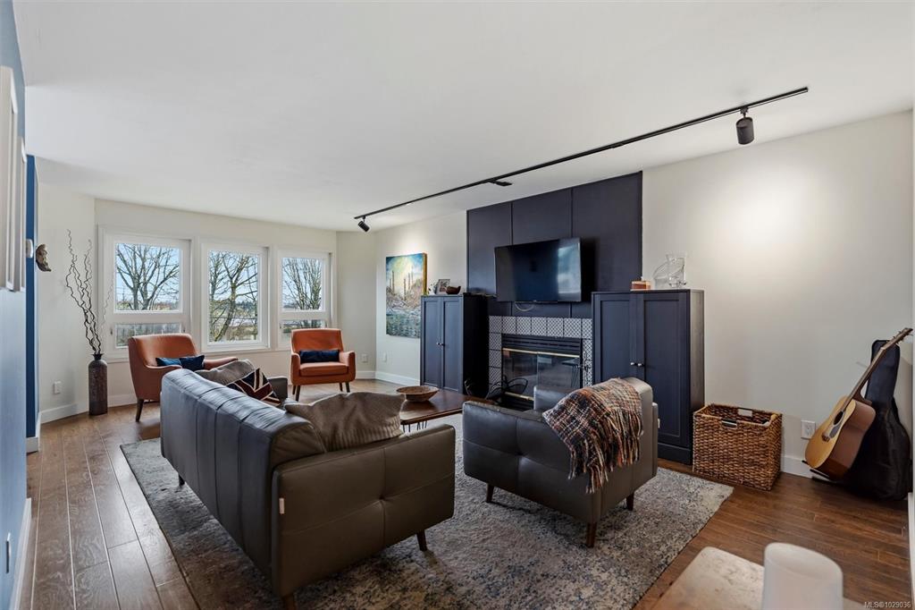 Fourth View of 6648 Rey Rd, Central Saanich, BC, V8Y 1V2