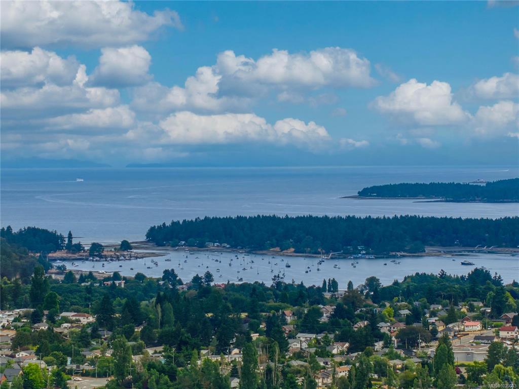 Fifth View of 369 Trinity Dr, Nanaimo, BC, V9R 5X3