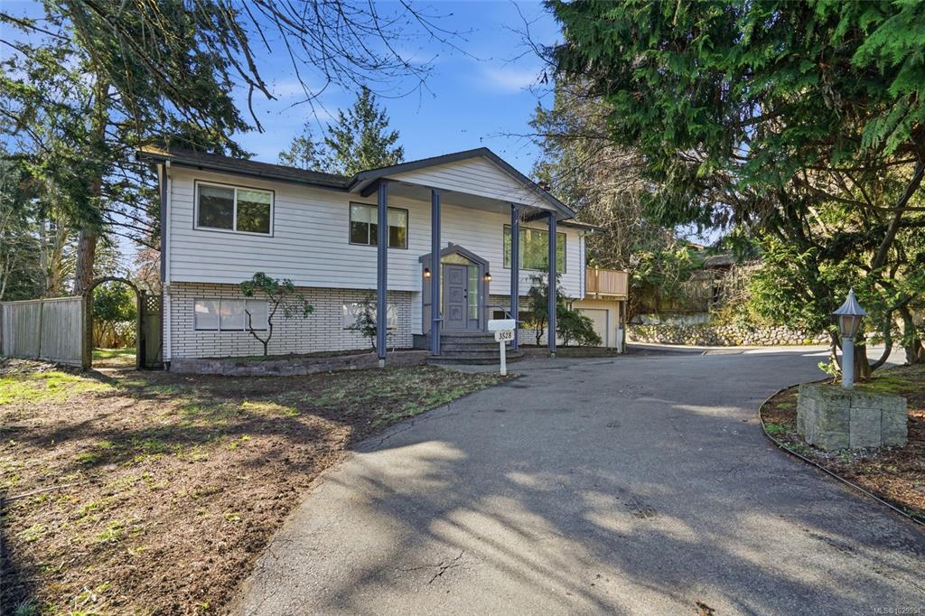 Third View of 3528 Hammond Bay Rd, Nanaimo, BC, V9T 3E5