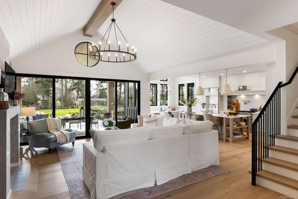 Fourth View of 839 Clayton Rd, North Saanich, BC, V8L 5M3