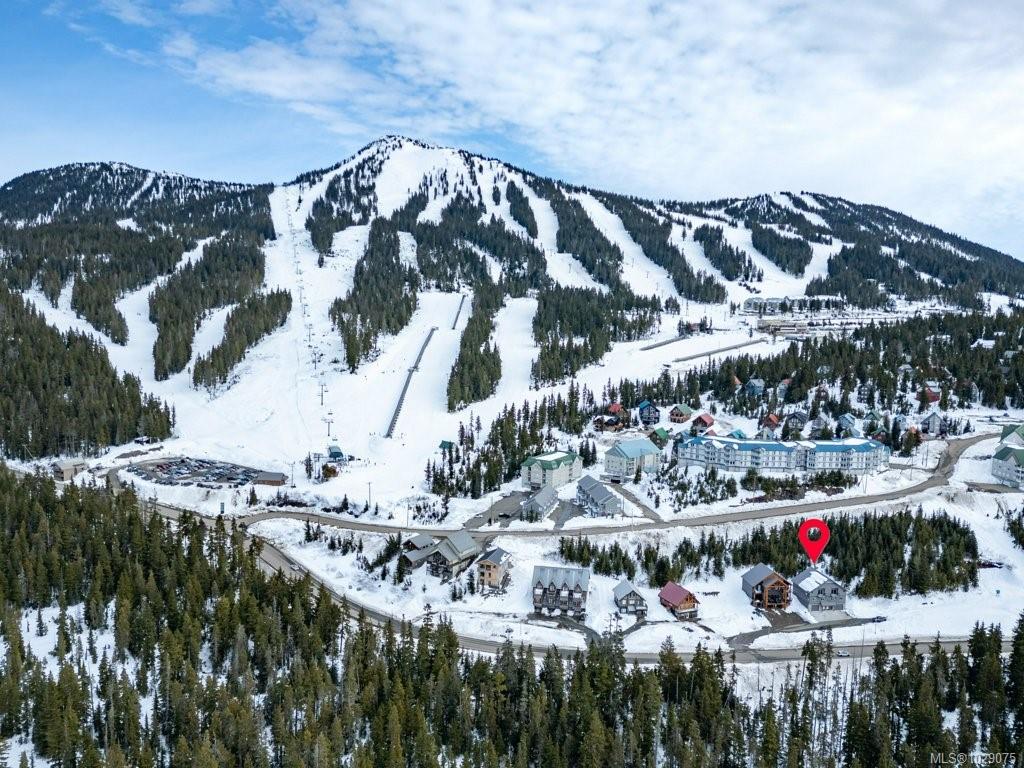 Fourth View of 1328 Nordic Dr, Courtenay, BC, V9J 1L0