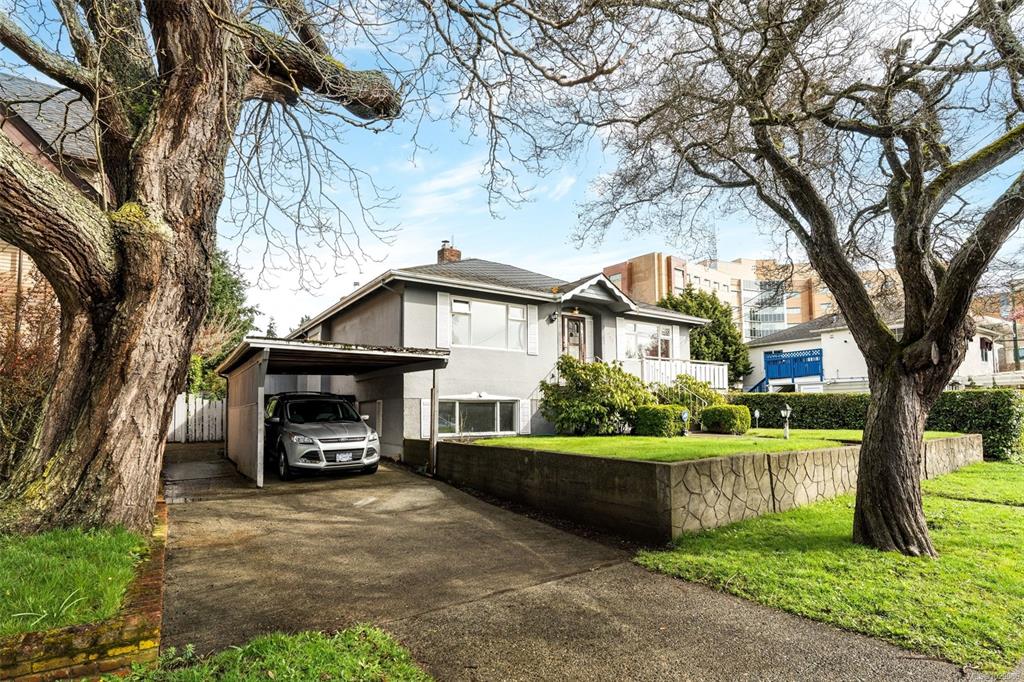 Third View of 1790 Denman St, Victoria, BC, V8R 1Y4