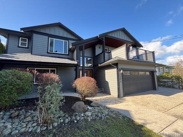 Third View of 3264 Irma St, Saanich, BC, V8Z 3R8