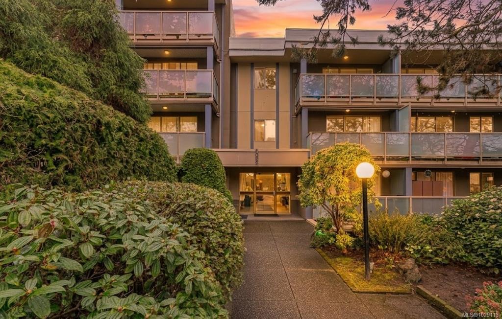 Second View of 1025 Inverness Rd, Saanich, BC, V8X 2S2