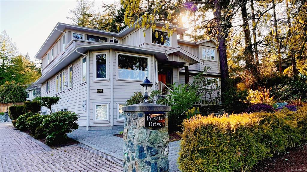 2201 Arbutus Cove Lane, 1029125, BC,