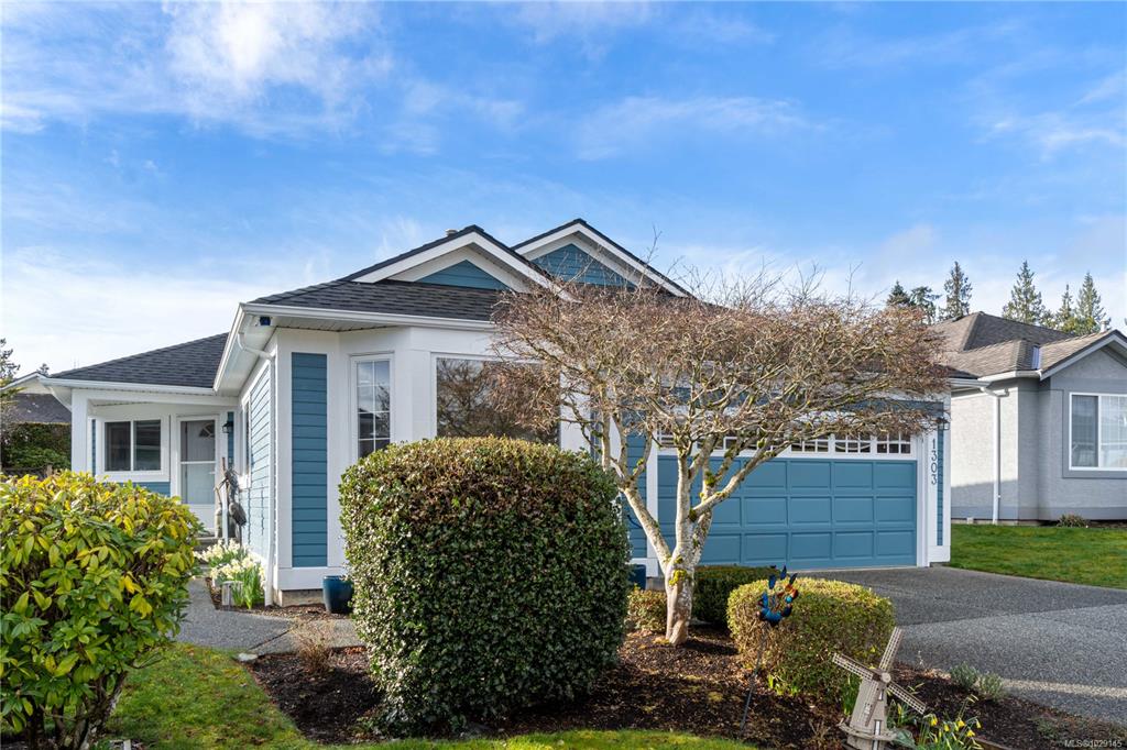 Third View of 1303 Oceanside Dr, Oceanside, Qualicum Beach, BC, V9K 2K4