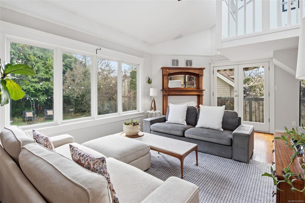 Third View of 2353 Windsor Rd, Oak Bay, BC, V8S 4Y8