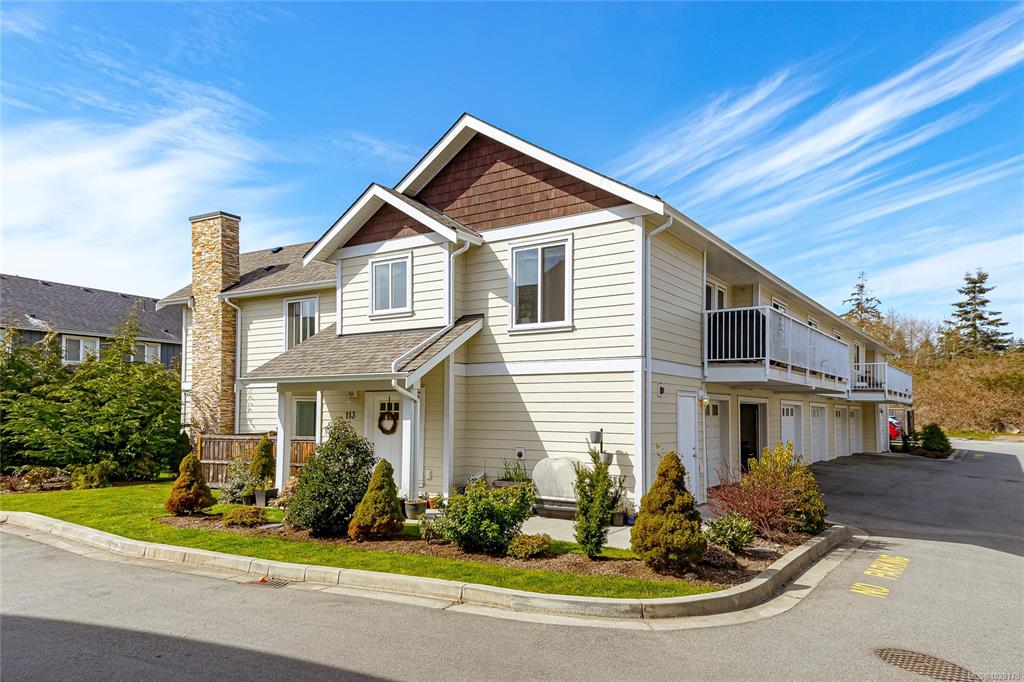 Third View of 2038 Gatewood Rd, Sooke, BC, V9Z 0L6