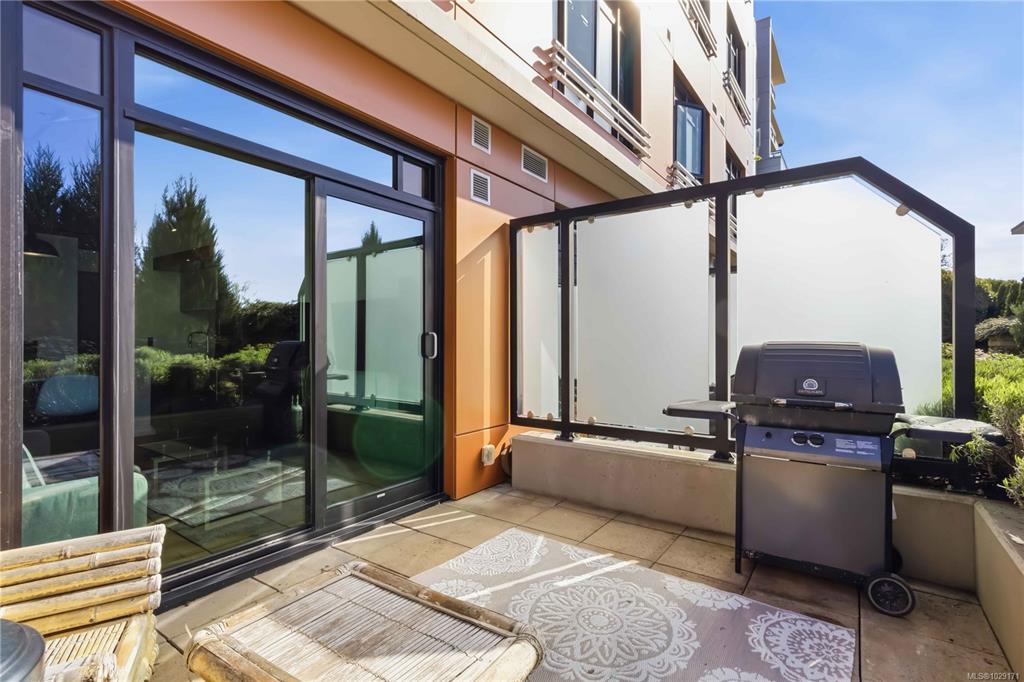 Third View of 1029 View St, JUKEBOX, Victoria, BC, V8V 0C9