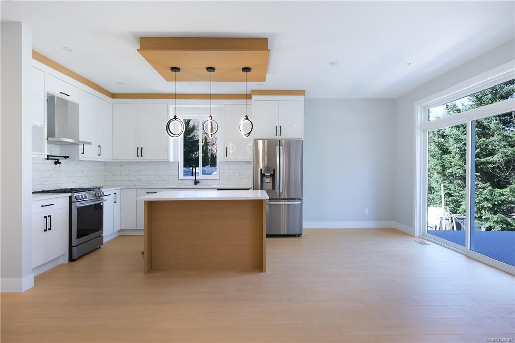 Fifth View of 2284 Ashlee Rd, Nanaimo, BC, V9R 6T3