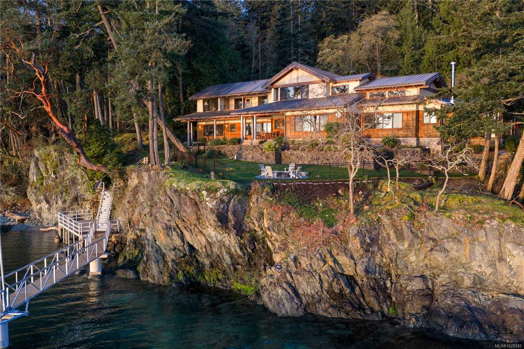 Third View of 250 Holmes Rd, Salt Spring, BC, V8K 1T6