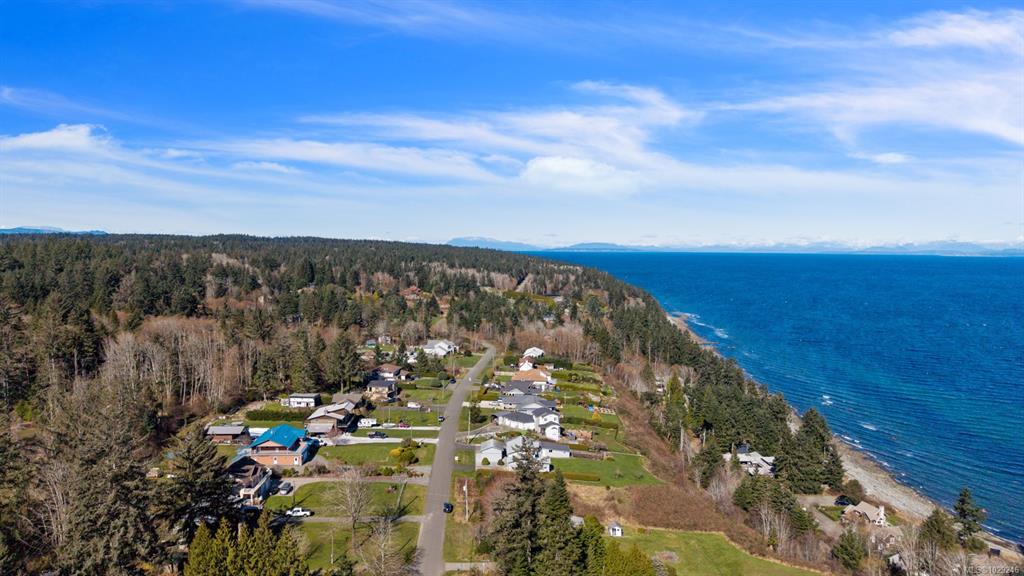 Fourth View of 6349 Eagles Dr, Courtenay, BC, V9J 1V4