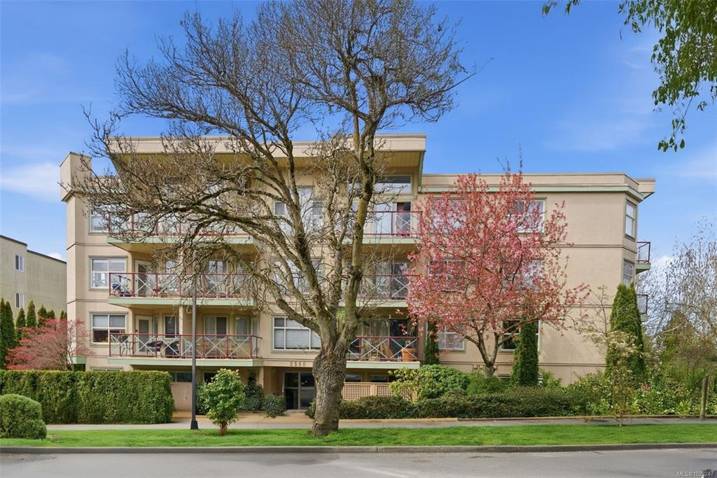 Second View of 2560 Wark St, St. James Place, Victoria, BC, V8T 4G8