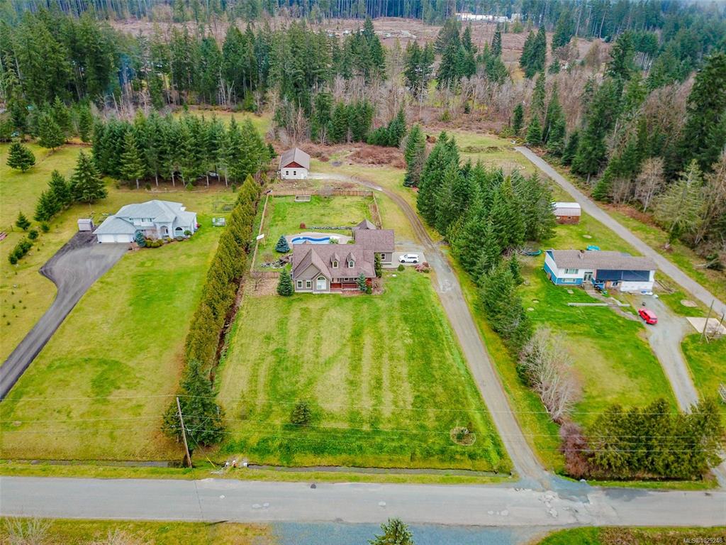 5495 Maebelle Rd, 1029248, BC,