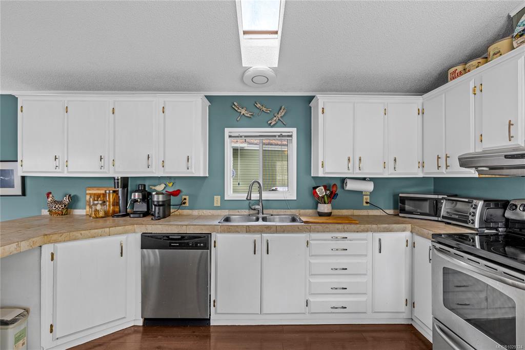 Fourth View of 2465 Apollo Dr, Schooner Bay Manor Seniors Manufactured Home Park, Nanoose Bay, BC, V9P 9K2