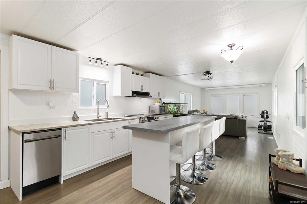 2817 Sooke Lake Rd, 1029355, BC,