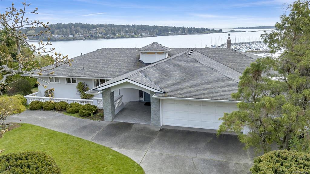 Third View of 3565 Beach Dr, Oak Bay, BC, V8R 6M6
