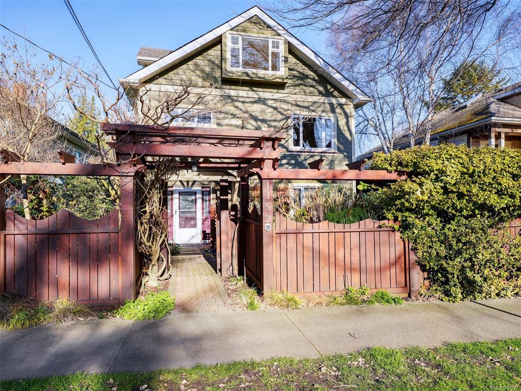 Second View of 1152 Chapman St, Victoria, BC, V8V 2T6