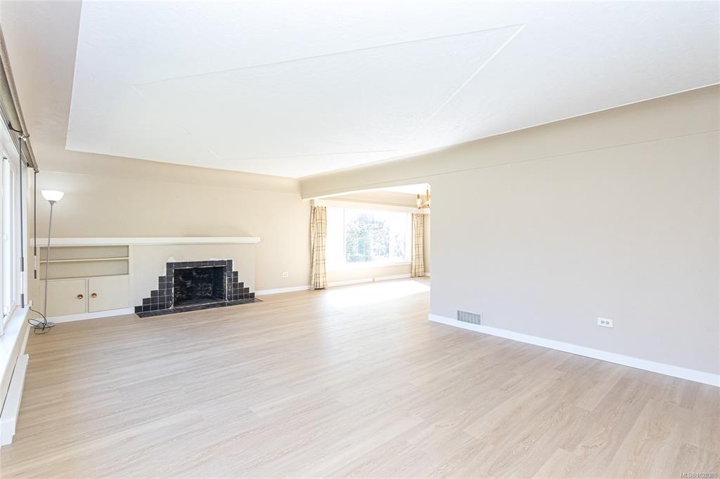 Fourth View of 3510 Richmond Rd, Saanich, BC, V8P 4P8